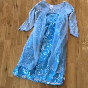 Elsa costume dress size medium 3-5 years